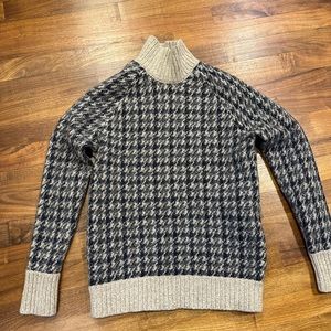 Theory houndstooth wool sweater